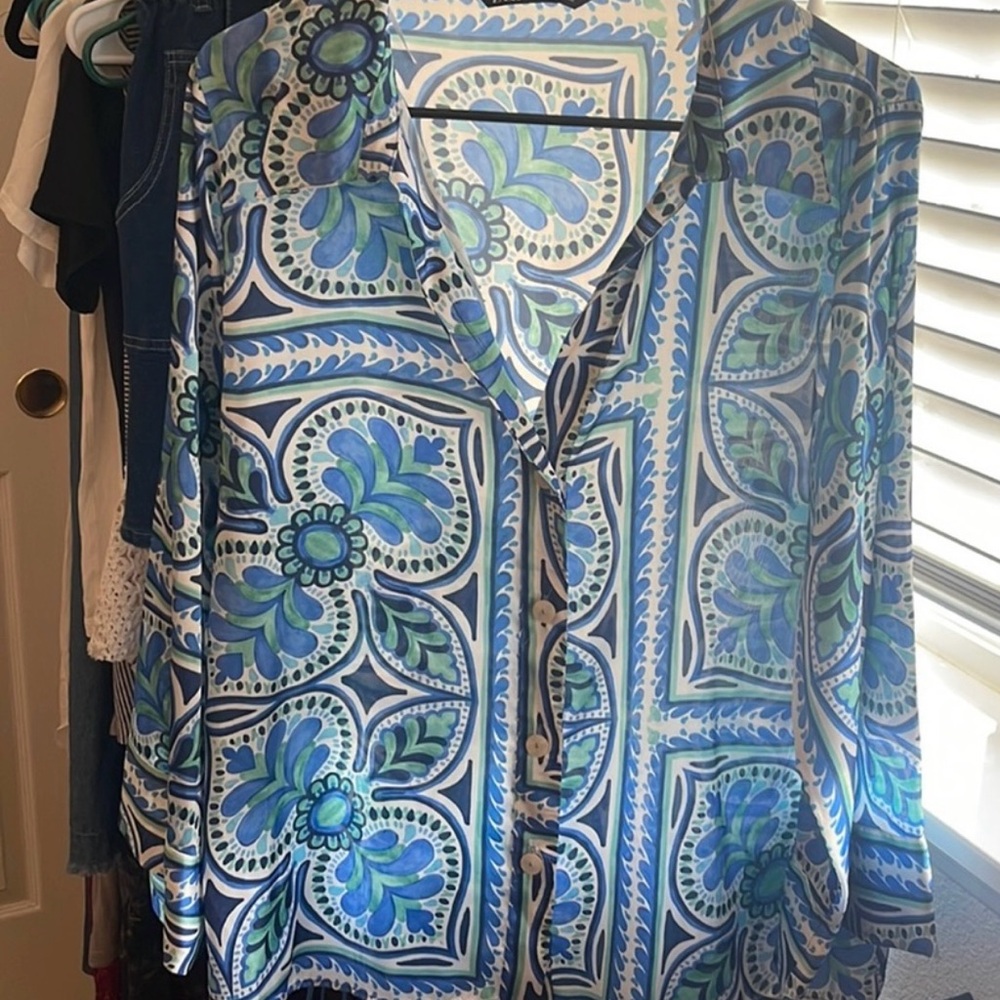 Zara Blue and White Long Sleeve Notched Collar Blouse